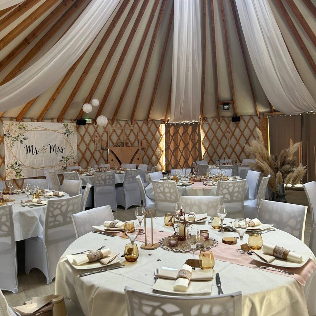 La Yourte Francaise Reception min